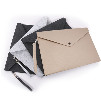 14" Felt iPad and Document Carry Folder 05